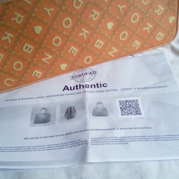 🌟Dooney & Bourke Signature Crossword Zip Satchel w/COA🌟 - Picture 2 of 9